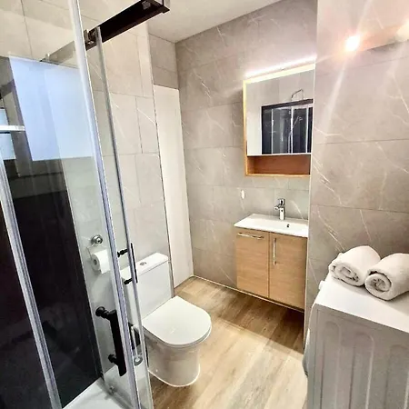 Apartamento Spacieux A 450 M De La Rosas